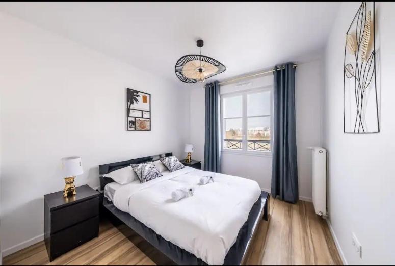 Apartment At 3 Bed Rooms- Confort 90m2 - Location *